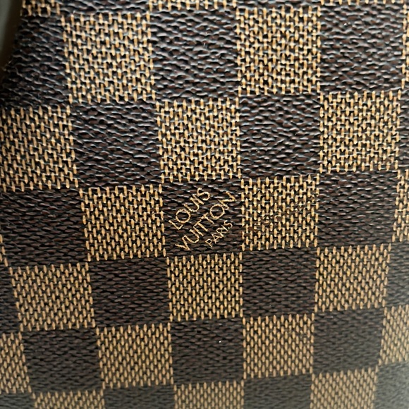 Louis Vuitton Alma Damier PM handbag monogram red interior - Picture 4 of 15